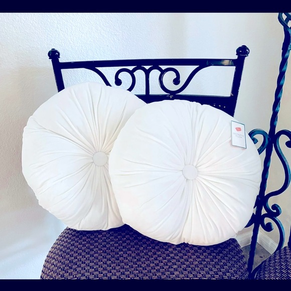 Target Other - 🌸 TARGET Boho Velvet Round Pillows (2) - NWT